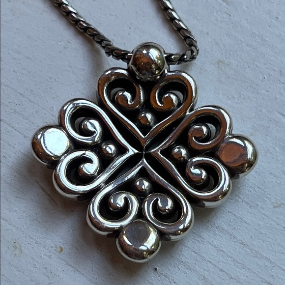 Retired Brighton alcazar bejeweled heart pendant chain silver plated - Picture 3 of 11